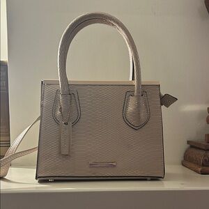 Dune London Elegant Leather Cream Handbag